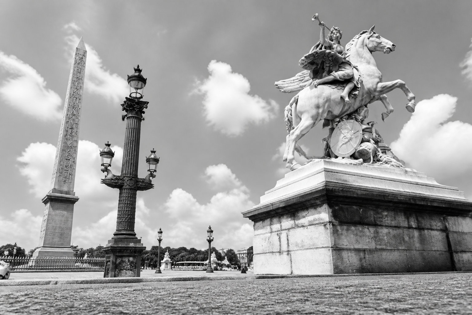 Pourquoi installer une climatisation à Paris en 2026 ? 🌡️
